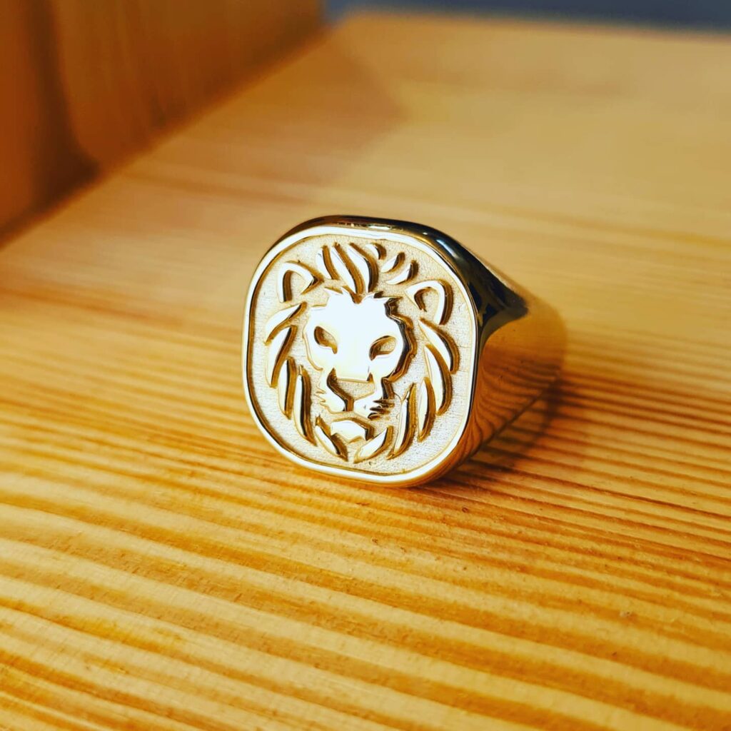 lion stamp ring