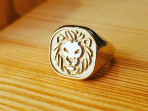 lion stamp ring